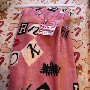 NWT MeanGirls Movie throw